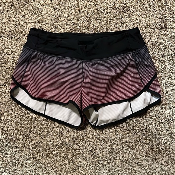 lululemon athletica Pants - Lululemon Women’s Size 4 H20 Speed Up Shorts Water Boating Swimming